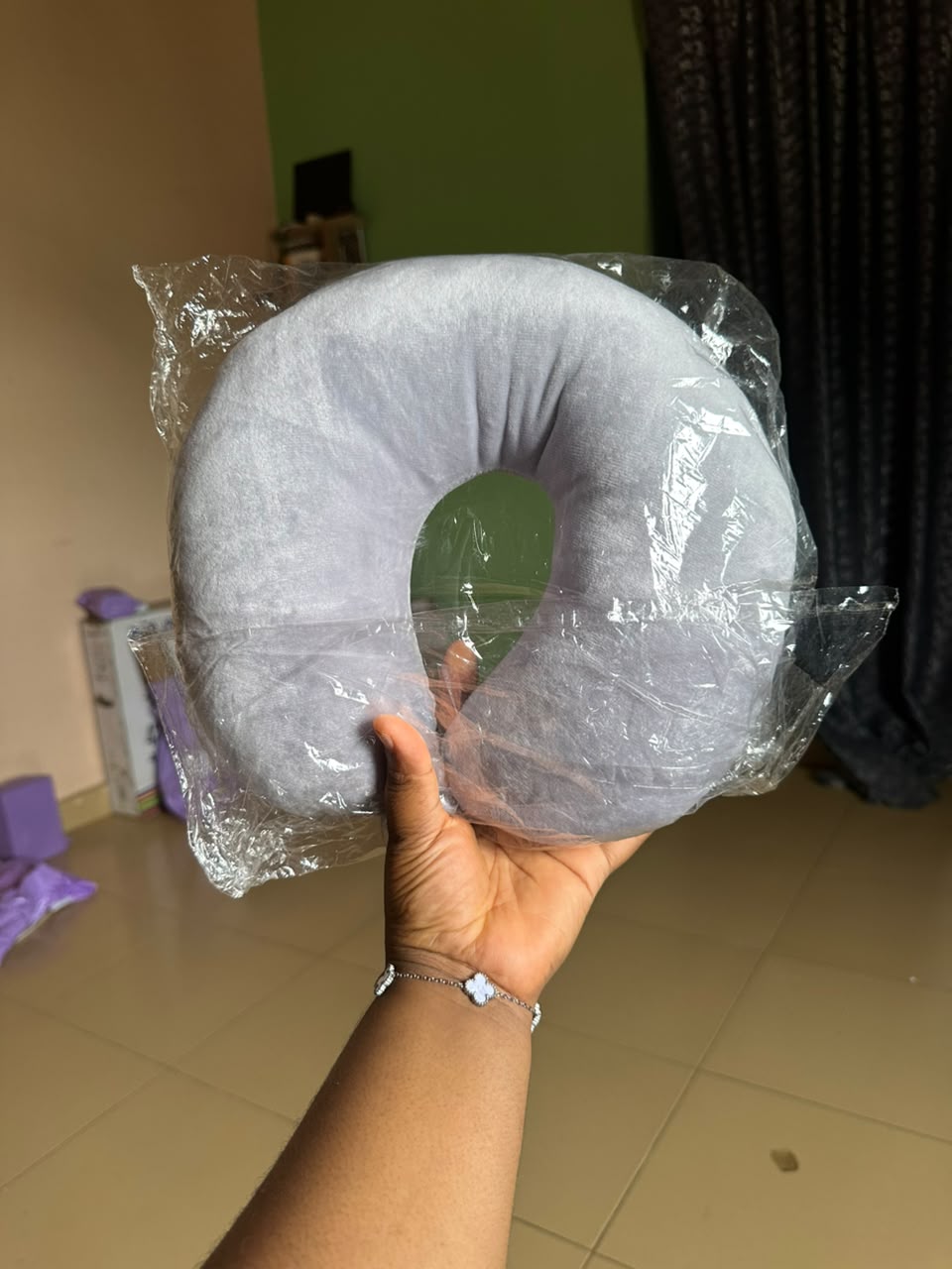 Neck pillow 